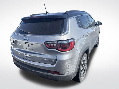 Used 2022 Jeep Compass Limited image 3