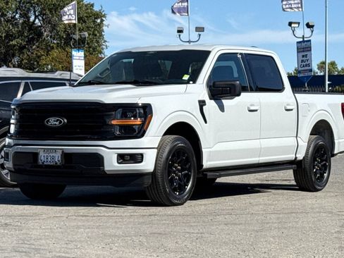 Used 2026 Ford F150 XLT w/ XLT Black Appearance Package RWD image 8