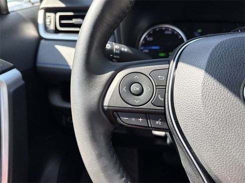 Used 2022 Toyota RAV4 SE image 15