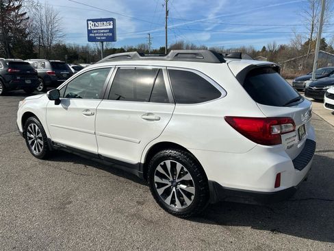 Used 2016 Subaru Outback 2.5i Limited image 2