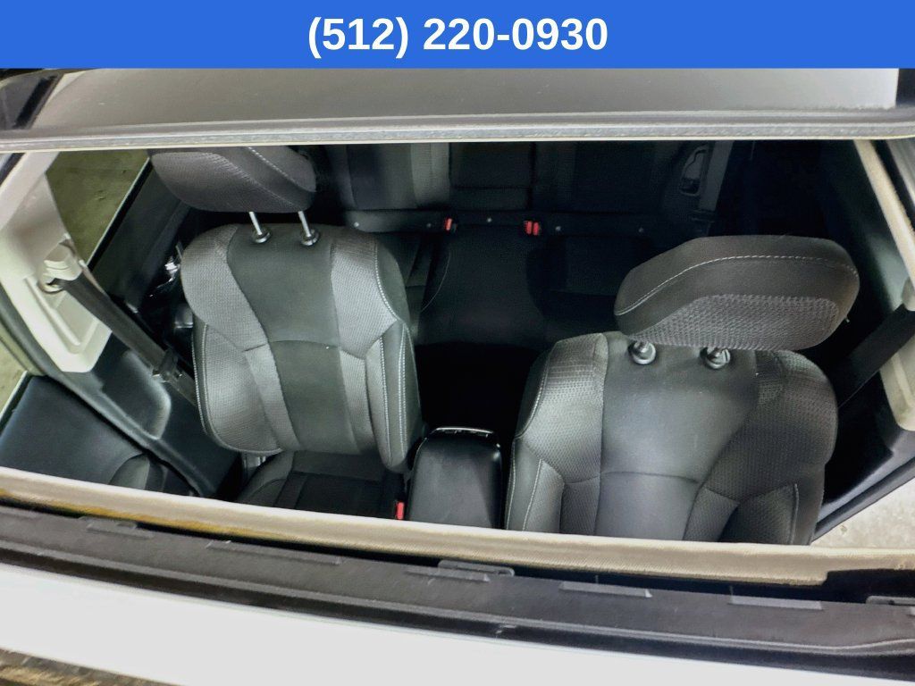 Used 2025 Subaru Outback Premium AWD/4WD image 27