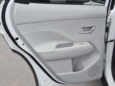 Used 2025 Hyundai Kona SEL FWD image 27