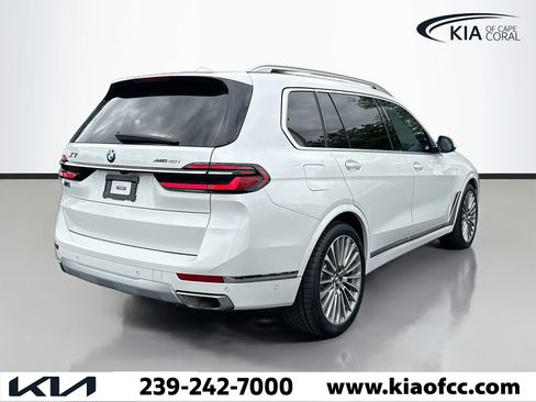 Used 2023 BMW X7 xDrive40i w/ Executive Package AWD/4WD image 6