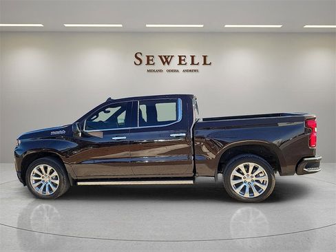 Used 2020 Chevrolet Silverado 1500 High Country w/ Technology Package image 2