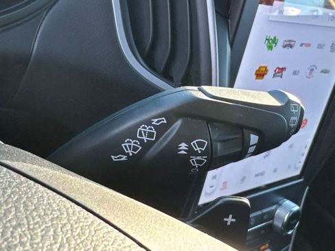 Used 2024 Ford Edge ST-Line w/ Class II Trailer Tow Package image 19