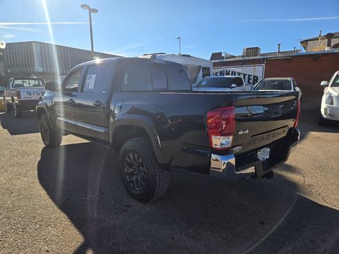 Used 2022 Toyota Tacoma SR5 image 7