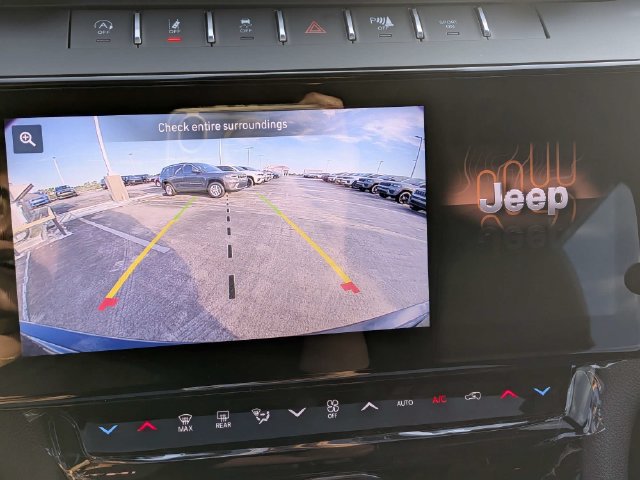 New 2027 Jeep Grand Cherokee Altitude RWD image 24
