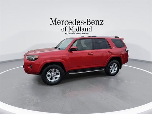 Used 2019 Toyota 4Runner SR5 image 4