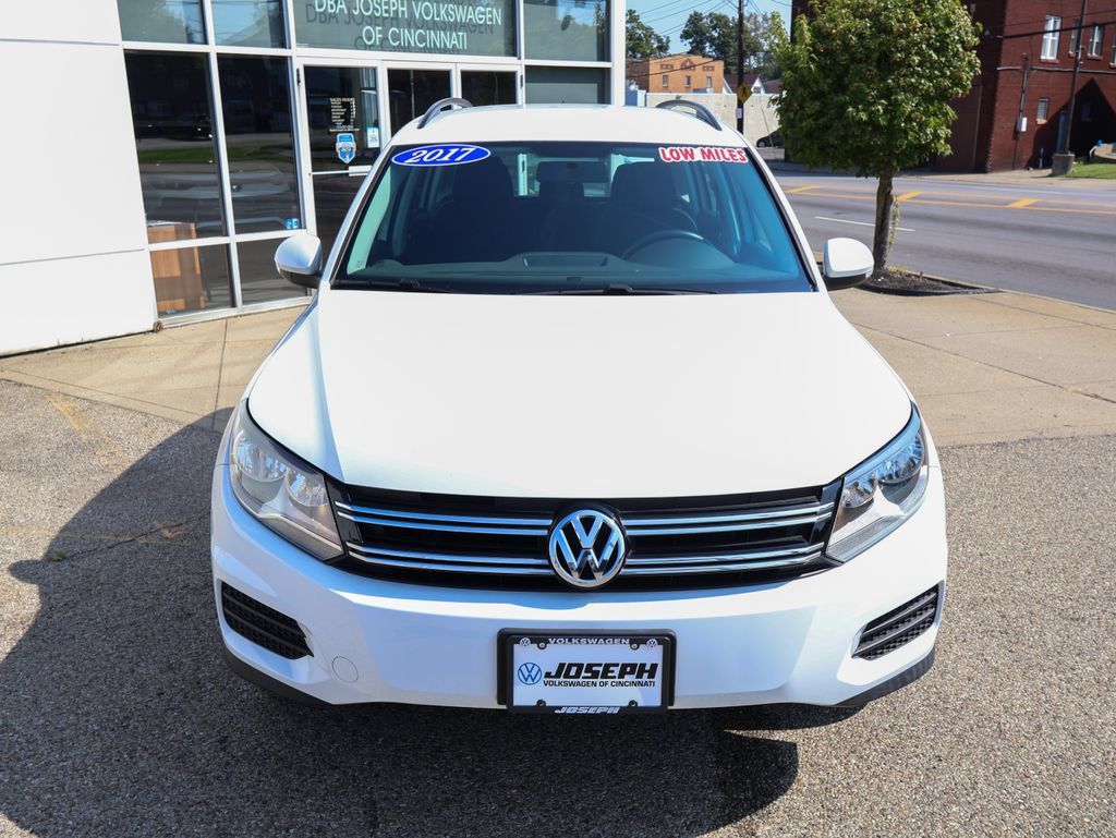 Used 2017 Volkswagen Tiguan Limited w/ Premium Package AWD/4WD image 8