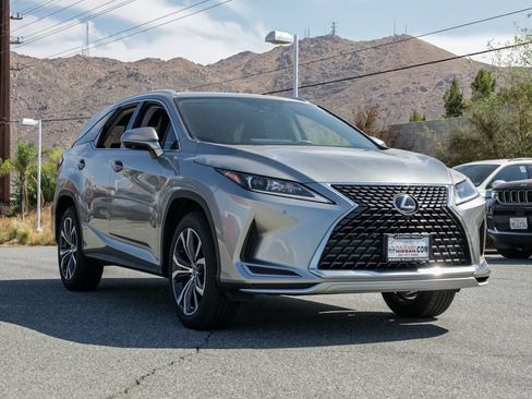 Used 2020 Lexus RX 350L FWD w/ Premium Package image 2
