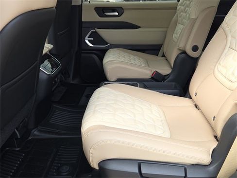 New 2025 Nissan Armada Platinum w/ Convenience Package image 15