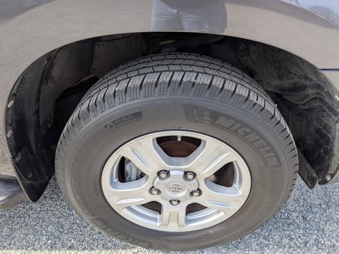 Used 2015 Toyota Sequoia SR5 w/ Premium Package image 4