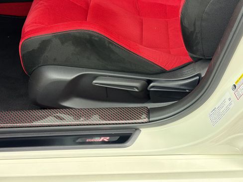 Used 2025 Honda Civic Type R image 16