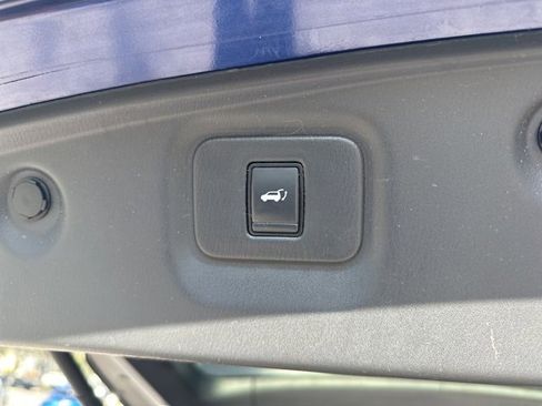 Used 2020 Nissan Pathfinder SL w/ Cargo Package image 50