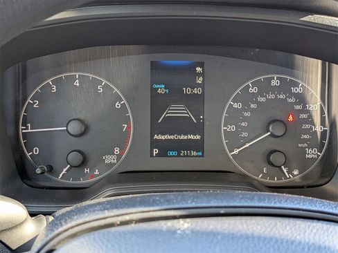 Used 2025 Toyota Corolla LE image 20