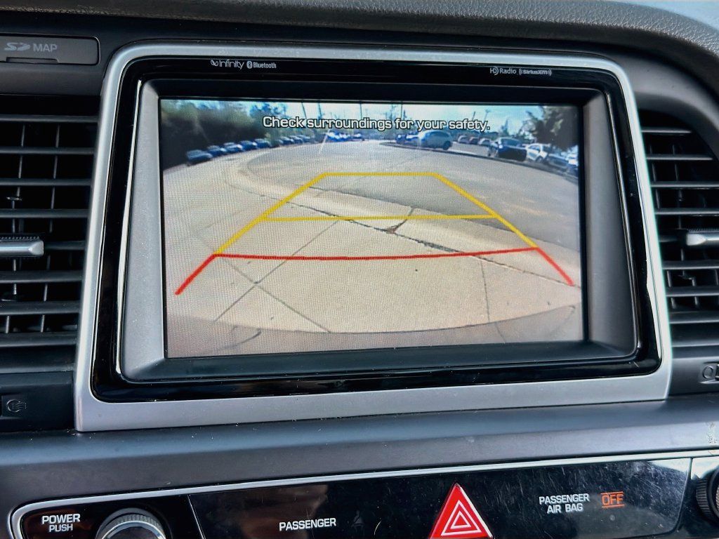 Used 2018 Hyundai Sonata Limited FWD image 14