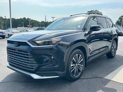 Used 2024 Toyota Grand Highlander AWD Hybrid image 8