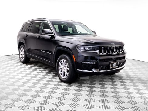 Used 2022 Jeep Grand Cherokee L Limited AWD/4WD image 8