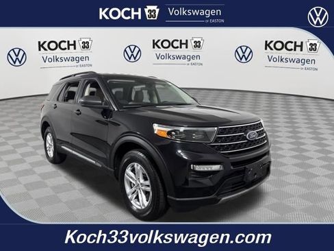 Used 2020 Ford Explorer XLT w/ Equipment Group 202A AWD/4WD image 1