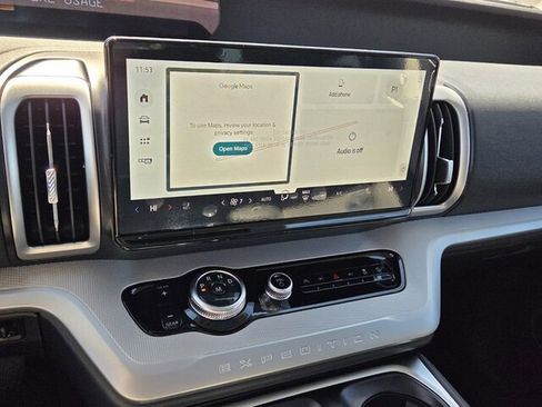 New 2026 Ford Expedition Active image 22