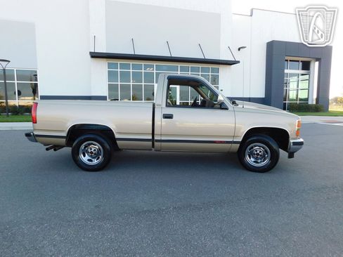 Used 1988 Chevrolet Silverado 1500 C10 Short Bed image 3