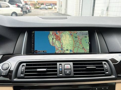 Used 2016 BMW 528i Sedan RWD image 9