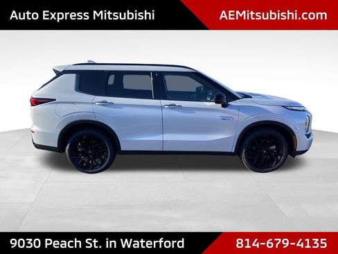 New 2025 Mitsubishi Outlander SEL Black Edition image 8