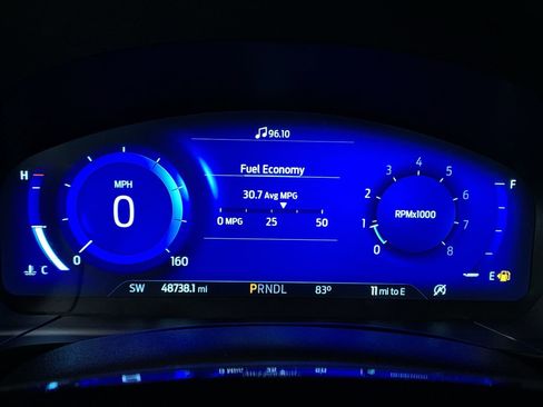 Used 2022 Ford Escape Titanium w/ Class II Trailer Tow Package image 32