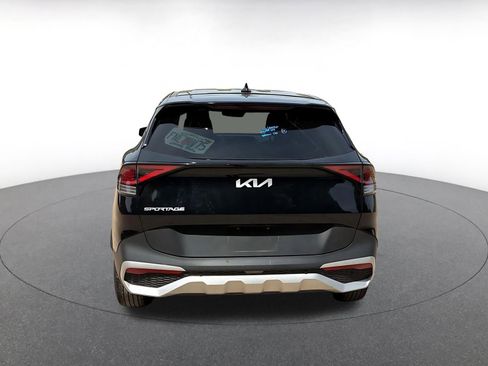 Used 2025 Kia Sportage LX image 12