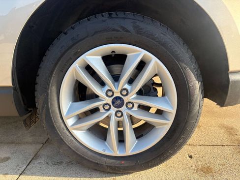 Used 2018 Ford Edge SEL w/ Equipment Group 201A image 27