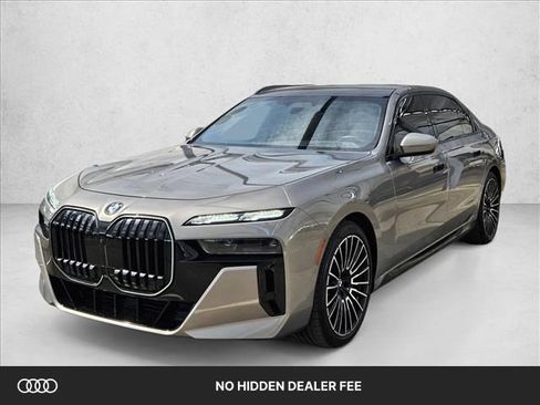 Used 2025 BMW 760i xDrive w/ Executive Package AWD/4WD image 1