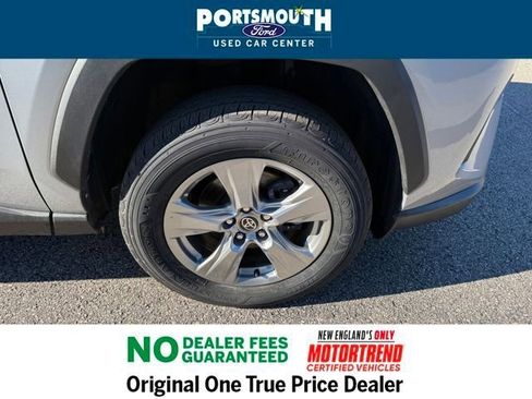 Used 2024 Toyota RAV4 XLE image 31