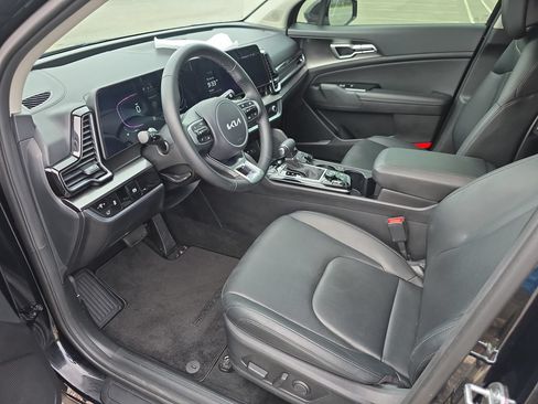 Used 2025 Kia Sportage EX w/ Premium Package FWD image 10