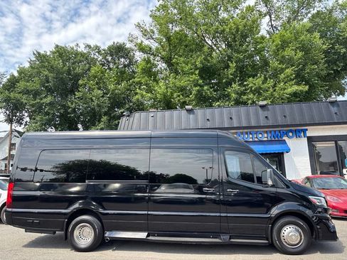 Used 2020 Mercedes-Benz Sprinter 3500 image 3