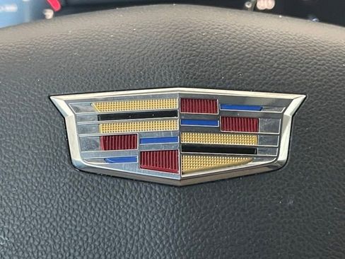 Used 2019 Cadillac XT4 Premium Luxury w/ Cold Weather Package FWD image 11