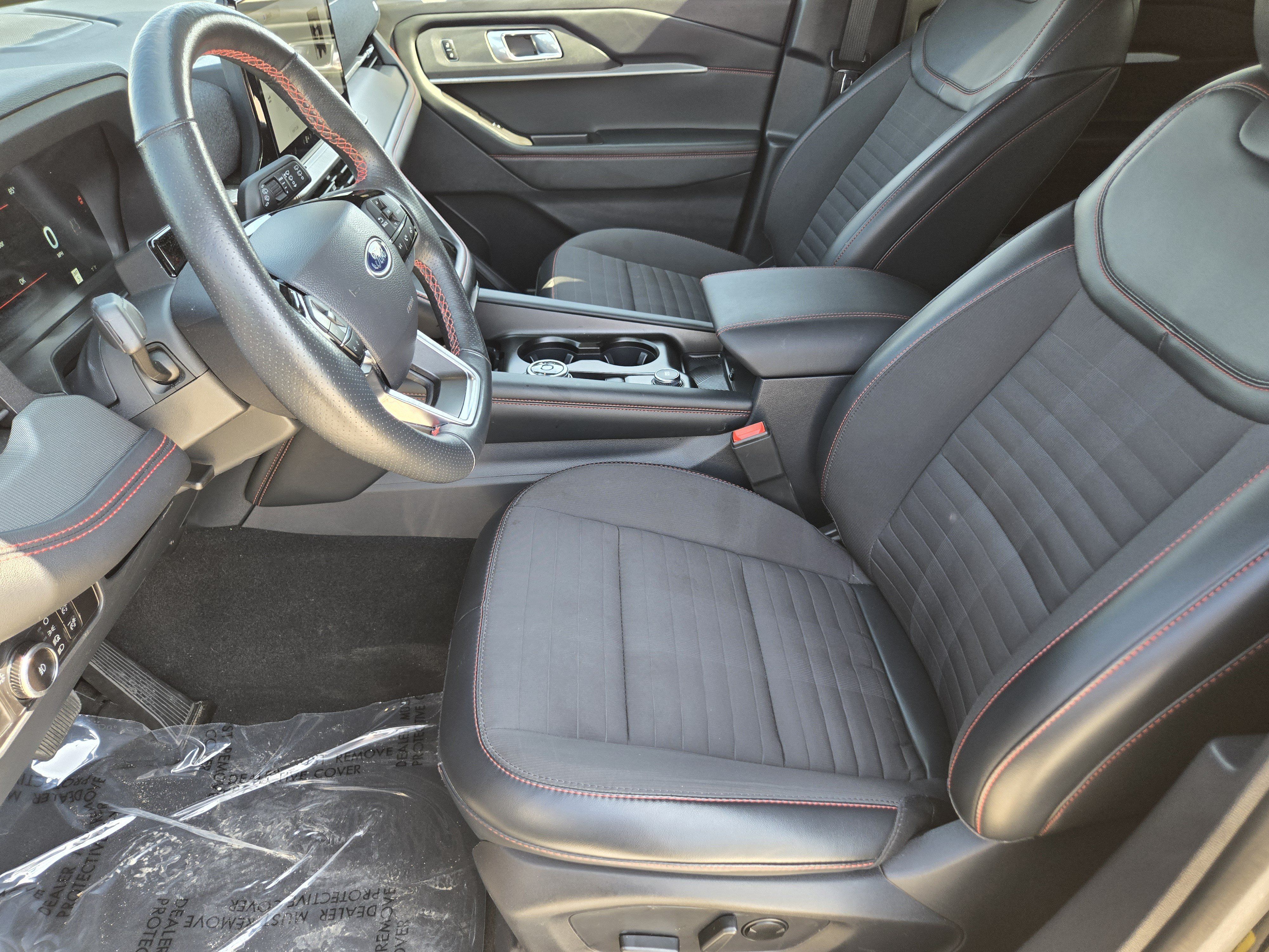 Used 2025 Ford Explorer ST-Line AWD/4WD image 13