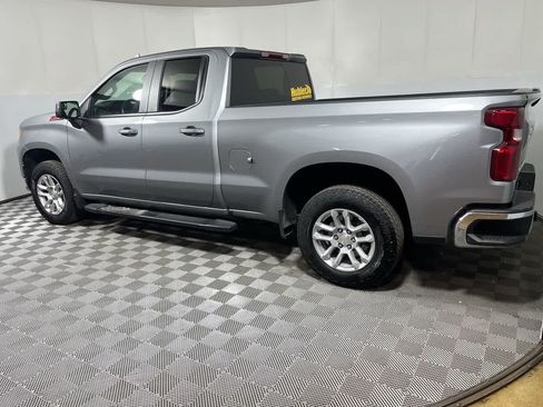 Used 2024 Chevrolet Silverado 1500 LT AWD/4WD image 5
