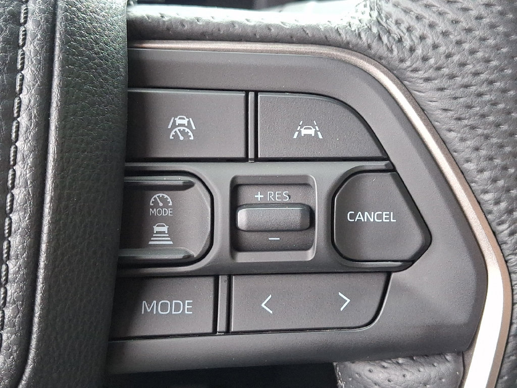 Used 2024 Toyota Tacoma TRD Off-Road w/ TRD Off Road Upgrade Package AWD/4WD image 21