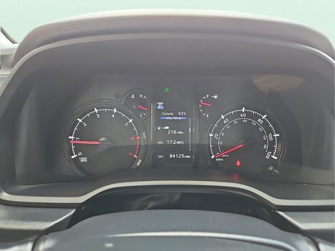 Used 2021 Toyota 4Runner SR5 Premium w/ Moonroof Package RWD image 18