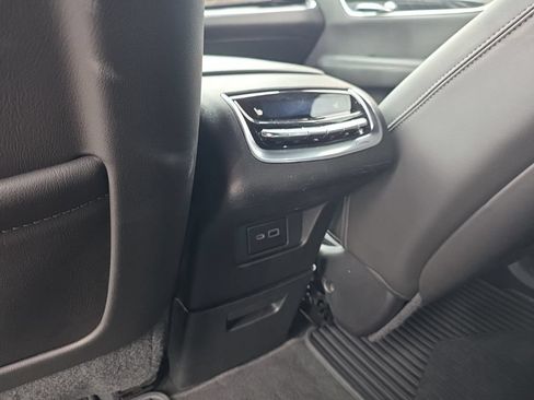 Used 2020 Cadillac XT6 Premium Luxury AWD/4WD image 12