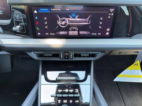 New 2026 Porsche Cayenne Coupe image 14