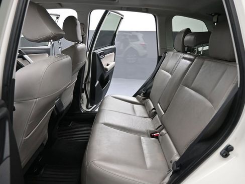 Used 2016 Subaru Forester 2.5i Limited AWD/4WD image 16