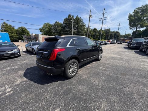 Used 2017 Cadillac XT5 Luxury w/ Driver Awareness Package FWD image 5