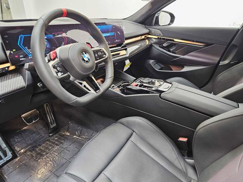 New 2026 BMW M5 w/ Executive Package image 2