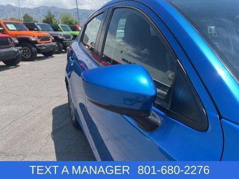 Used 2019 Toyota Yaris LE FWD image 8