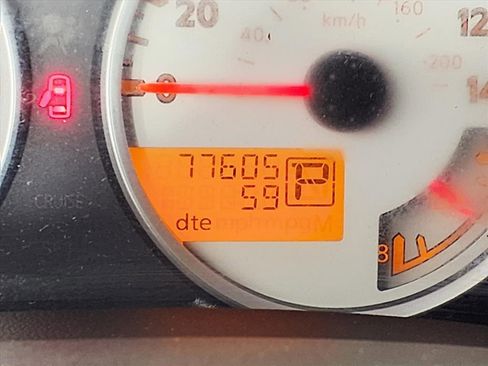 Used 2018 Nissan Frontier PRO-4X image 17