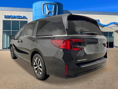 New 2026 Honda Odyssey EX-L image 3