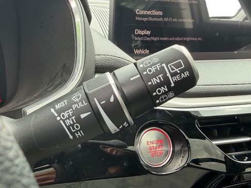 Used 2023 Acura MDX SH-AWD image 38