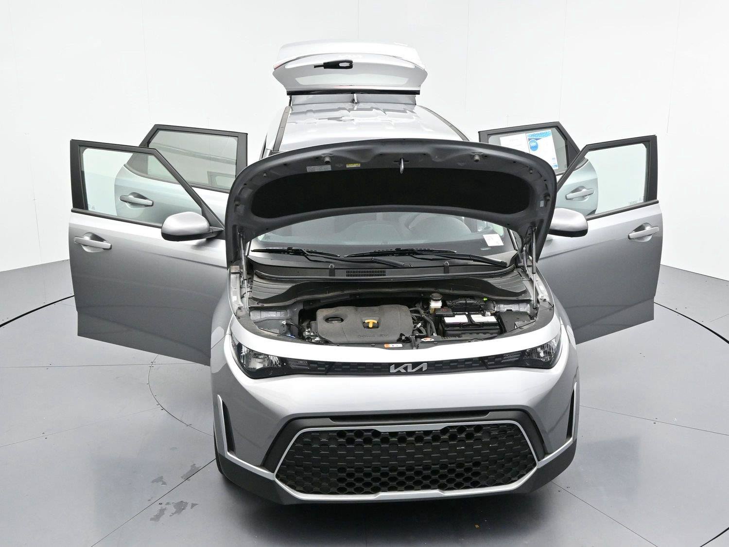 Used 2025 Kia Soul LX FWD image 39