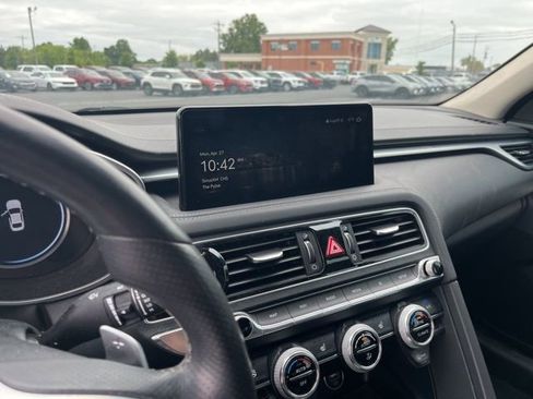 Used 2023 Genesis G70 2.0T AWD/4WD image 23